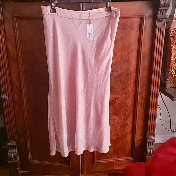 Silk blend skirt by Velvet Graham and Spencer - Picture 1 of 7